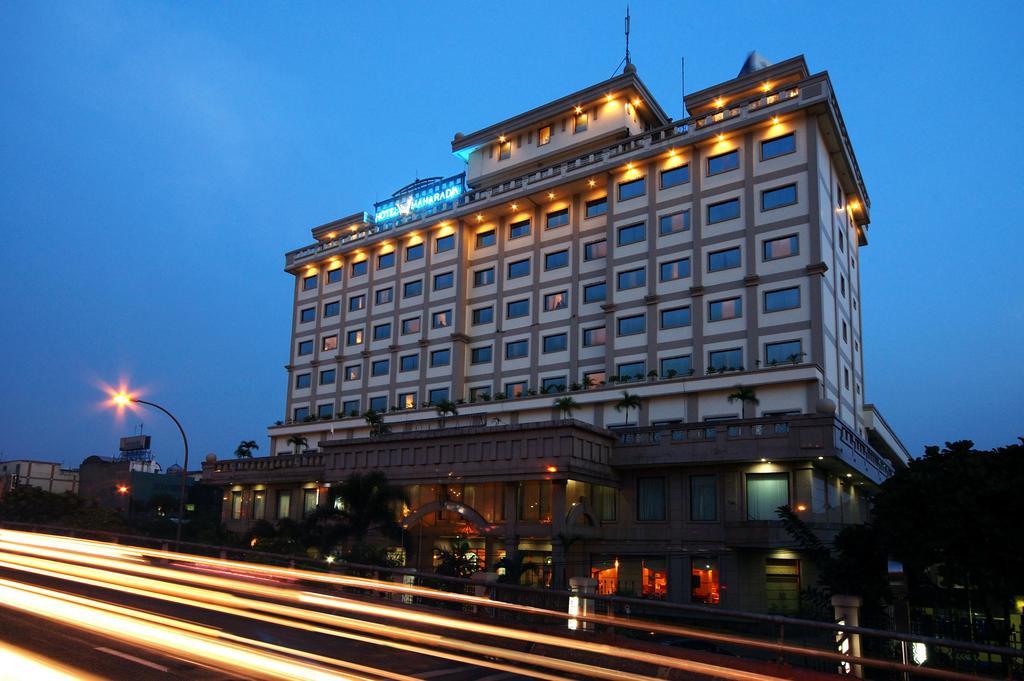Hotel Maharadja Jakarta Exterior photo