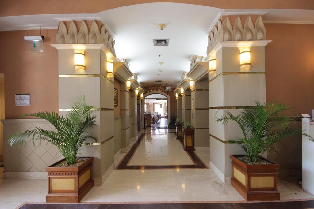 Hotel Maharadja Jakarta Exterior photo